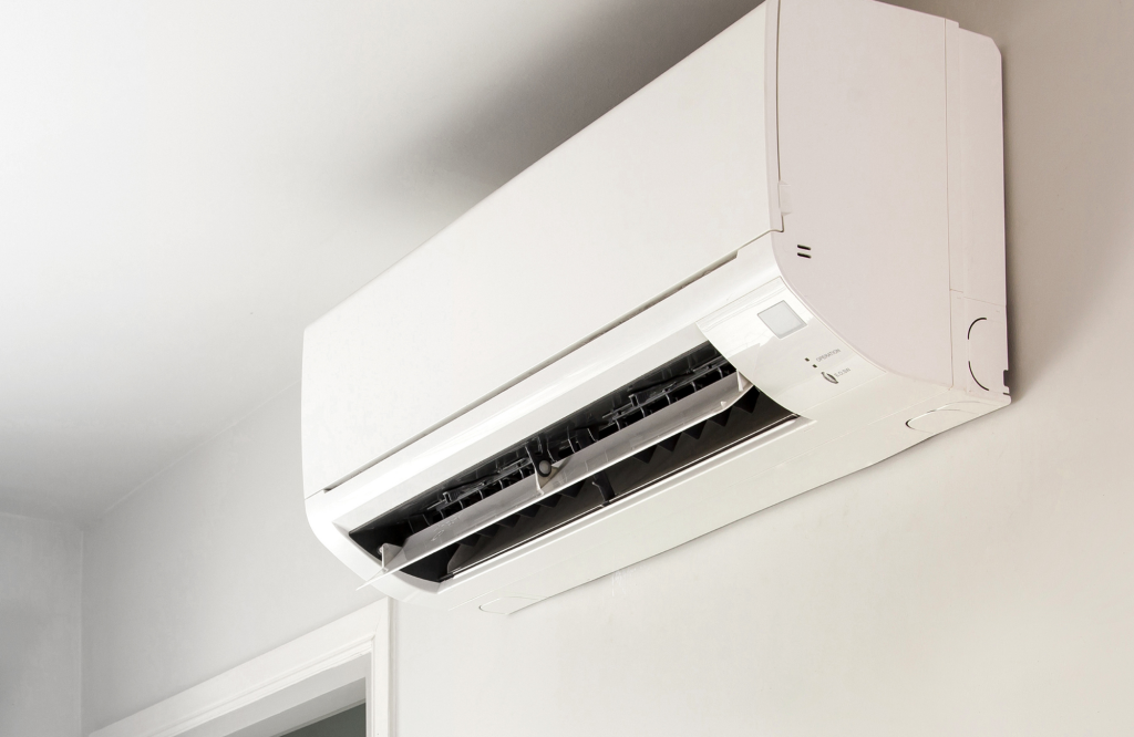 Vous souhaitez une climatisation réversible à Surgères ? AER vous conseil et vous accompagne dans votre projet